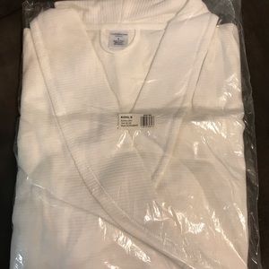 Waffle weave white robe, size L Croft and Barrow